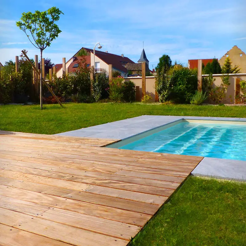 Plage piscine gres ceram et bois